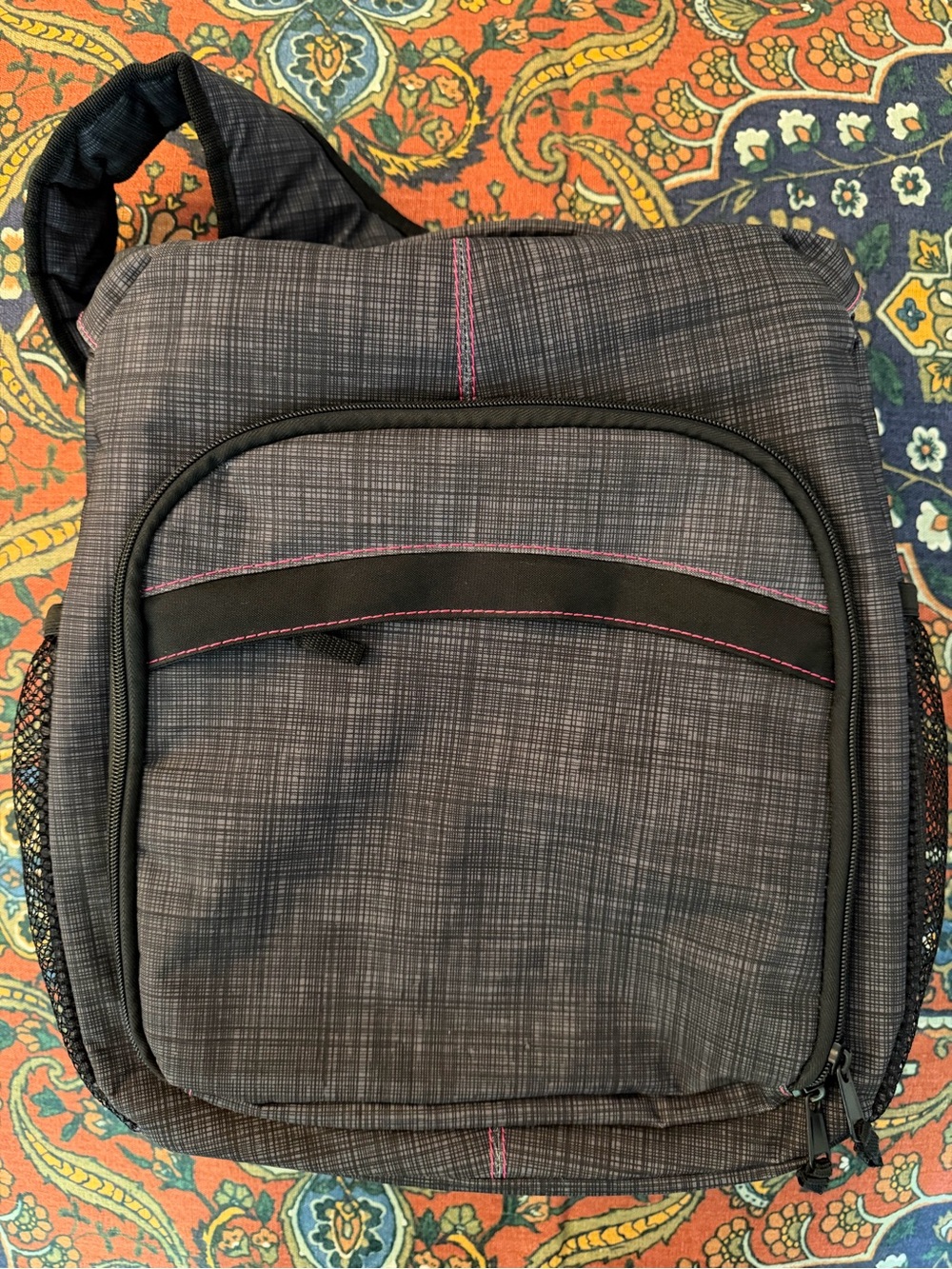thirty-one Jenny organizing Sling padded Backpack diaper camera travel picnic